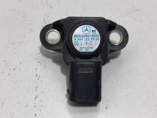 Фото запчасти датчик абсолютного давления Mercedes-Benz C-Class 2000 Б/У запчасть Запчасть датчик абсолютного давления Mercedes-Benz C-Class 2000