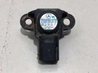 Фото запчасти датчик абсолютного давления Mercedes-Benz C-Class 2000 Б/У запчасть Запчасть датчик абсолютного давления Mercedes-Benz C-Class 2000