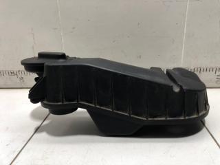 Фото запчасти резонатор воздушного фильтра Mercedes-Benz C-Class 2000 Б/У запчасть Запчасть резонатор воздушного фильтра Mercedes-Benz C-Class 2000