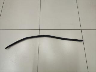 Уплотнитель капота Toyota Land Cruiser Prado После 2017