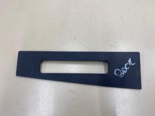 Фото запчасти накладка отверстия капота левая Exeed LX Б/У запчасть Запчасть накладка отверстия капота левая Exeed LX