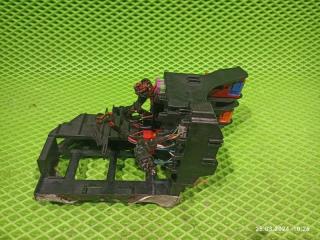 Блок предохранителей Audi A8 D3 2006 Б/У Блок предохранителей Audi A8 D3 2006