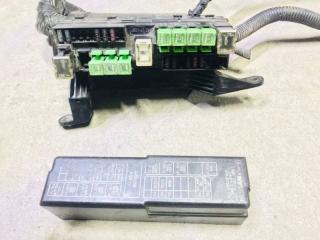 Блок предохранителей Nissan Maxima 1994 Б/У Блок предохранителей Nissan Maxima 1994