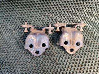 Фото запчасти петля двери передняя левая Volvo S40 Б/У запчасть Запчасть петля двери передняя левая Volvo S40