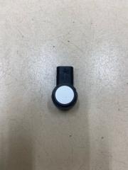 Датчик парковки передний Volkswagen Passat B6 2008