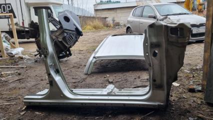 Порог со стойкой правый Suzuki Grand Vitara XL-7 2006 Б/У Порог со стойкой правый Suzuki Grand Vitara XL-7 2006