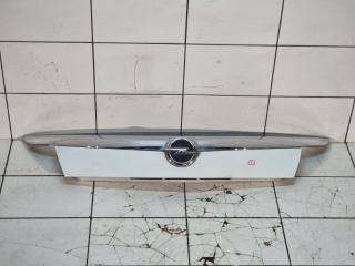 Накладка крышки багажника Opel Insignia 1 2009 Б/У Накладка крышки багажника Opel Insignia 1 2009