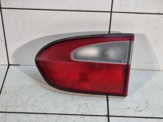 Фонарь внутренний правый Hyundai Starex 1 1997