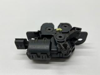 Замок багажника Веста