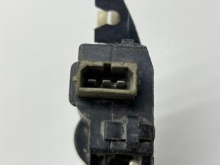 Замок багажника Passat B6