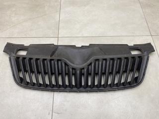 Решетка радиатора Skoda Fabia 2 Б/У Решетка радиатора Skoda Fabia 2