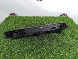 Кронштейн радиатора правый BMW X5 2013 контрактная Кронштейн радиатора правый BMW X5 2013