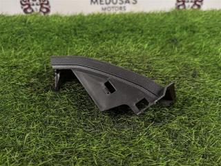 Запчасть накладка торпеды правая Lexus es300h 2020