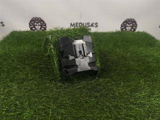 Запчасть кронштейн замка двери передний левый Volvo XC90 2019