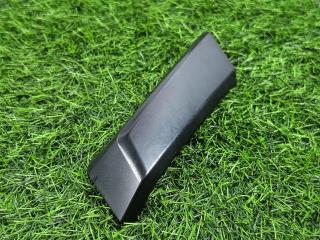 Запчасть накладка внутренней ручки двери правая Volkswagen Tiguan 2021