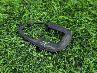 Запчасть накладка ручки левая Hyundai Santa Fe 2019