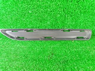 Заглушка бампера передняя правая TOYOTA PROBOX