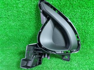 Заглушка бампера передняя левая Mazda Demio