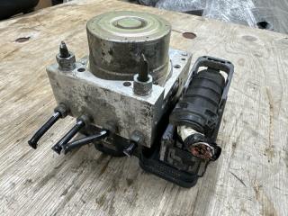 Блок abs TOYOTA COROLLA AXIO