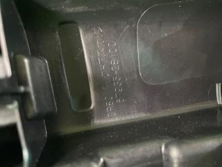 Накладка замка багажника ESQUIRE ZRR80 3ZRFAE Накладка замка багажника ESQUIRE ZRR80 3ZRFAE