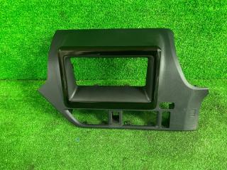 Консоль магнитофона TOYOTA NOAH