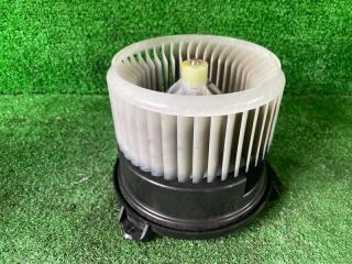 Фото запчасти мотор печки задний TOYOTA ESQUIRE контрактная запчасть Запчасть мотор печки задний TOYOTA ESQUIRE