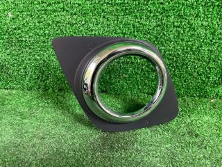 Ободок туманки передний правый TOYOTA RAV4