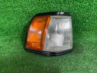 Запчасть габарит передний правый Toyota Chaser