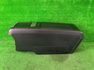 Бардачок между сиденьями TOYOTA HARRIER