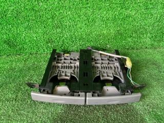 Подстаканник TOYOTA NOAH контрактная Подстаканник TOYOTA NOAH