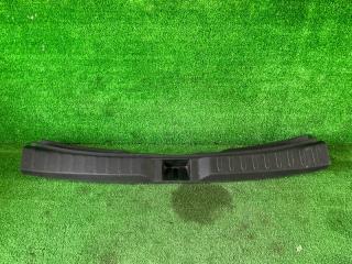 Запчасть накладка замка багажника TOYOTA RAV4