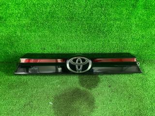 Фото запчасти накладка на дверь багажника Toyota Yaris Cross контрактная запчасть Запчасть накладка на дверь багажника Toyota Yaris Cross