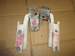 Петля капота MAZDA BONGO FRIENDEE SGEW FEE 707 1 ракурс