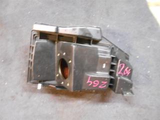 Корпус воздушного фильтра NISSAN CEFIRO A33 VQ20DE 264 1 ракурс