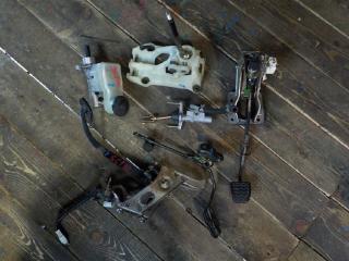 Педаль TOYOTA VITZ SCP10 1 1 ракурс Педаль TOYOTA VITZ SCP10 1 1 ракурс