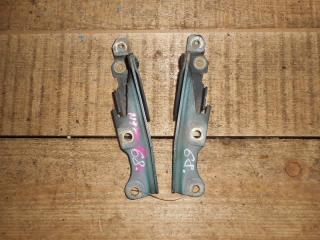 Петля капота MITSUBISHI CHARIOT N33W 4G63 68 1 ракурс