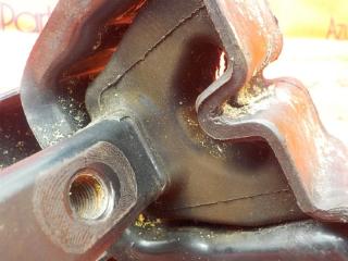 Подушка двигателя левая передняя TOYOTA PASSO KGC10 1KRFE 2005 2 ракурс