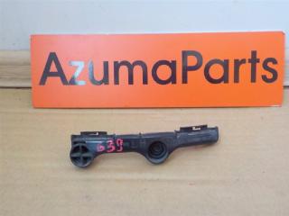 Крепление бампера левое заднее TOYOTA SIENTA NCP81G 639 2 ракурс