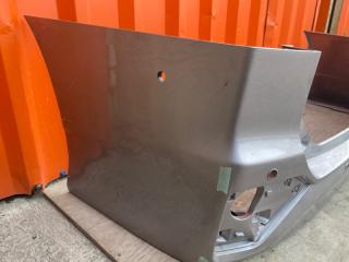 Бампер задний TOYOTA NOAH ZWR90G 52159-V1050 2 ракурс