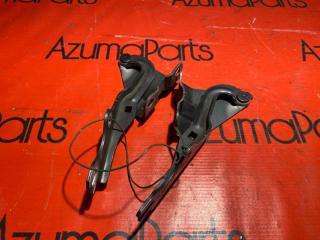 Петля капота MAZDA DEMIO DE3FS 2 ракурс