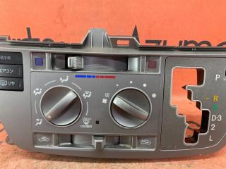 Климат-контроль TOYOTA RAUM NCZ20 3 ракурс Климат-контроль TOYOTA RAUM NCZ20 3 ракурс