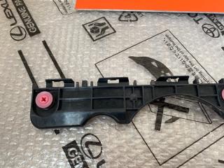 Крепление бампера правое заднее TOYOTA VOXY ZRR80G 52155-28130 2 ракурс