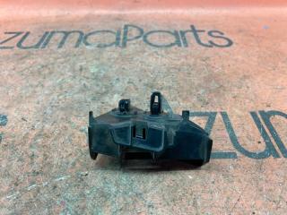 Крепление бампера левое заднее TOYOTA AQUA NHP10 52563-52030 3 ракурс