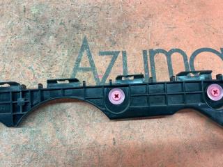 Крепление бампера правое заднее TOYOTA NOAH ZRR80G 52155-28130 3 ракурс