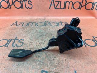 Педаль газа TOYOTA Belta SCP92 4 ракурс Педаль газа TOYOTA Belta SCP92 4 ракурс