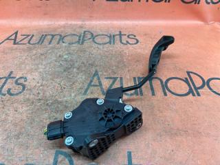 Педаль газа TOYOTA SAI AZK10 2 ракурс