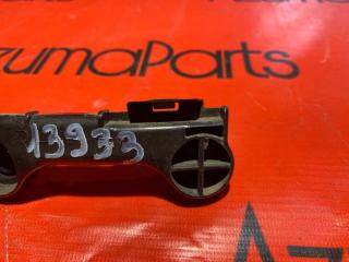 Крепление бампера правое заднее TOYOTA SIENTA NCP81G 52155-52060 3 ракурс