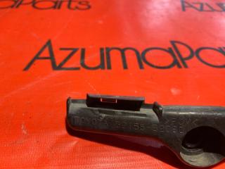 Крепление бампера правое заднее TOYOTA SIENTA NCP81G 52155-52060 2 ракурс