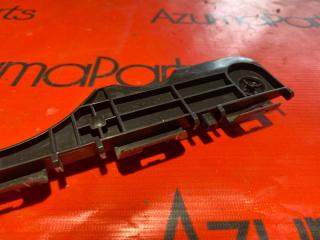 Крепление бампера правое заднее TOYOTA NOAH ZRR80G 52155-28130 2 ракурс