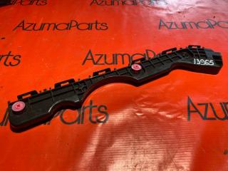 Крепление бампера правое заднее TOYOTA NOAH ZRR80G 52155-28130 1 ракурс